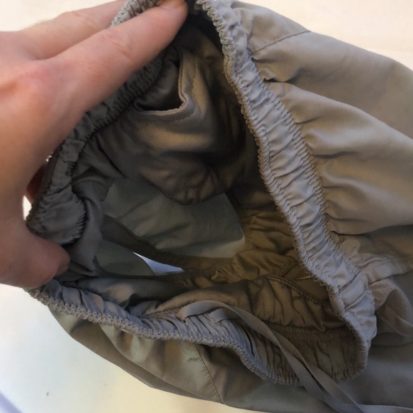 Nike dry fit XS running short with built-in panty, excellent used condition - Picture 4 of 4